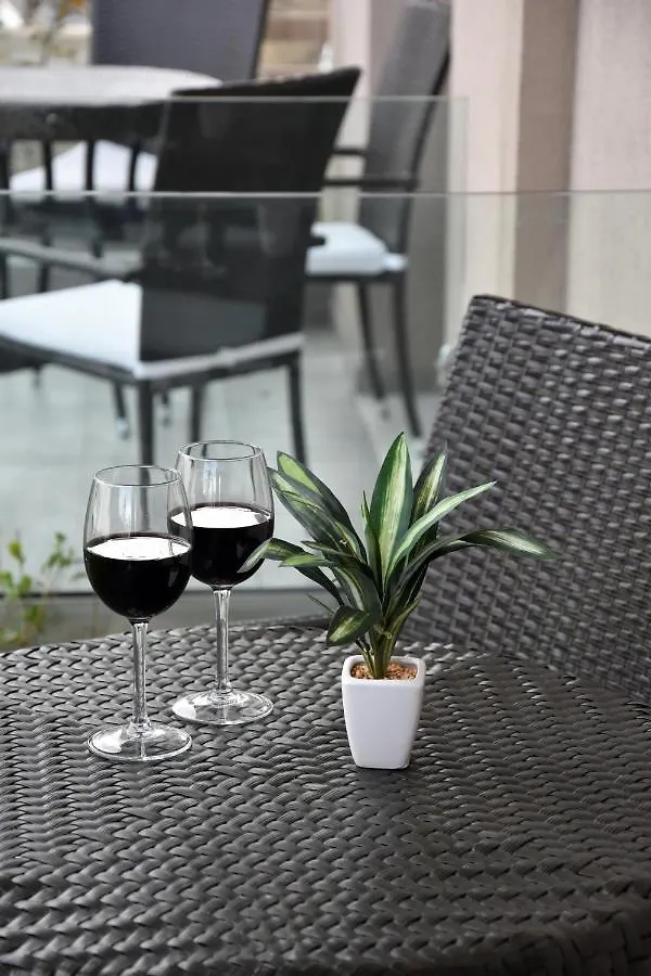Cross Plaza Aparthotel Stavros  Stavros (Thessaloniki)