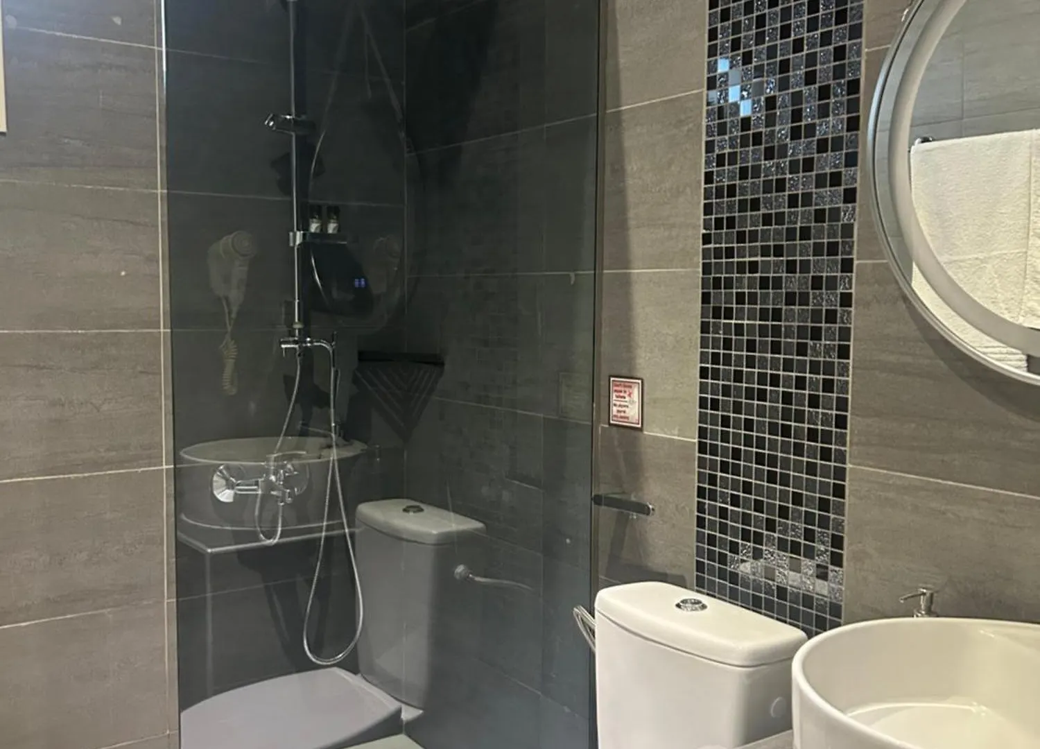 Cross Plaza Aparthotel Stavros