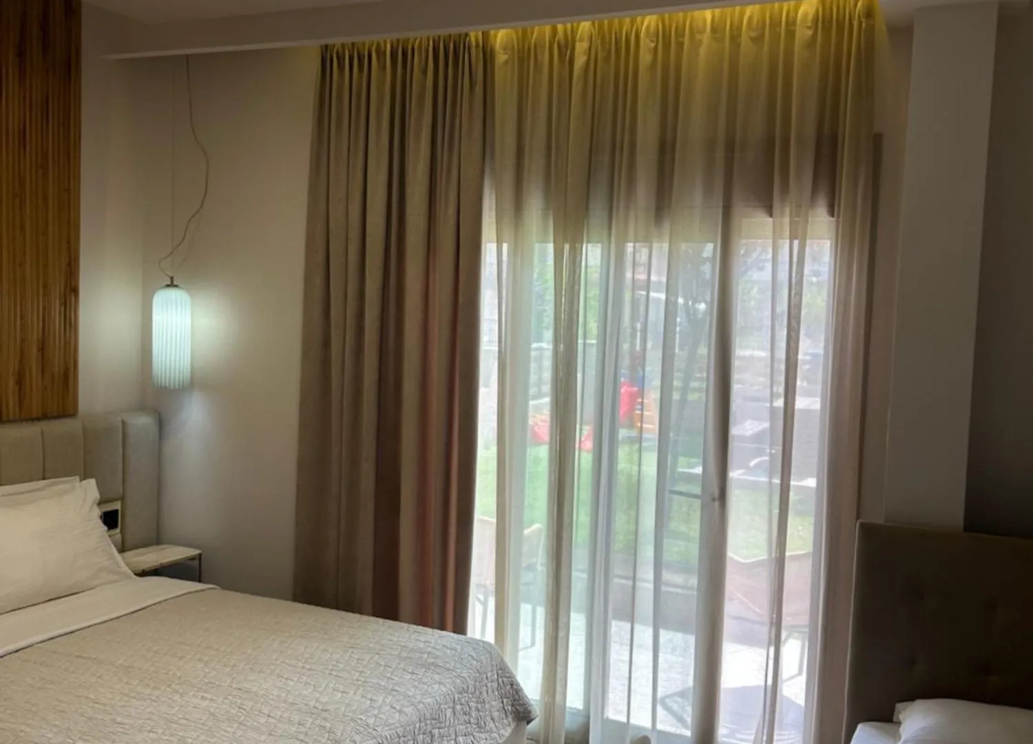 Cross Plaza Aparthotel Stavros